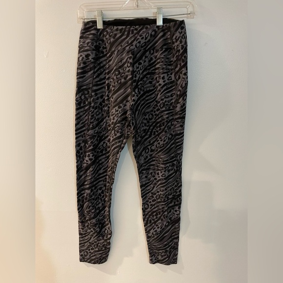 PINK Victoria's Secret Pants - Animal Print Leggings PINK Victoria's Secret size medium